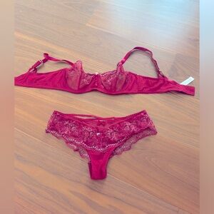Aubade dark pink lingerie set